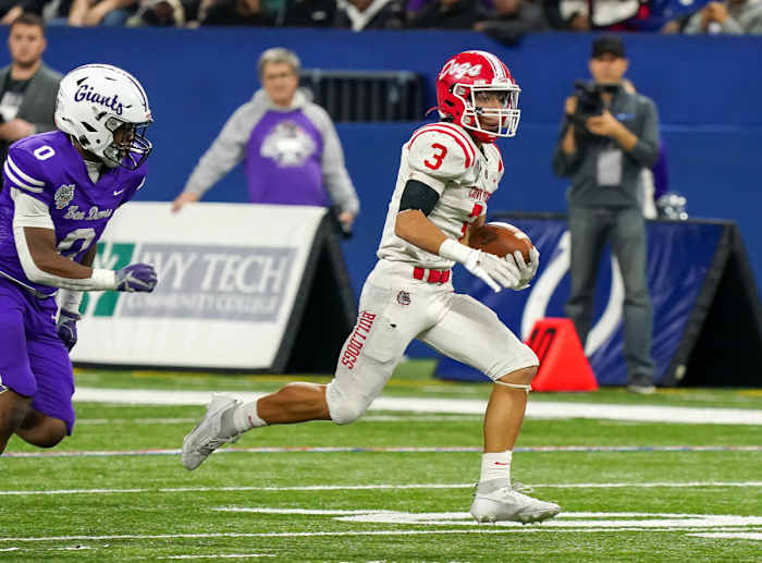 Ben Davis vs Crown Point IHSAA 6A Final November 25, 2023 Photo-Tyler Hart27